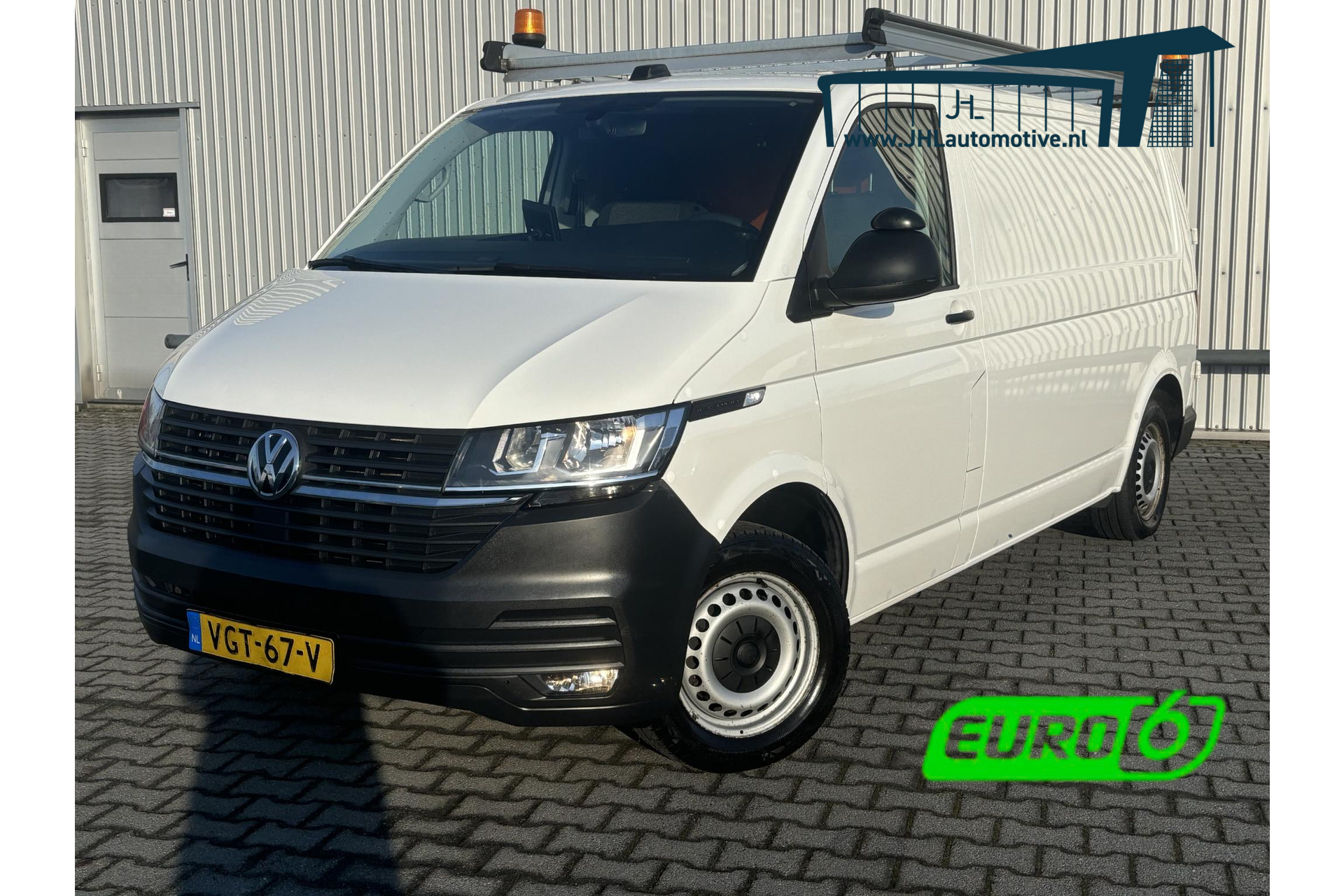 Volkswagen Transporter 2.0 TDI L2H1*A/C*CRUISE*CAM*HAAK*CARPLAY*3PERS*